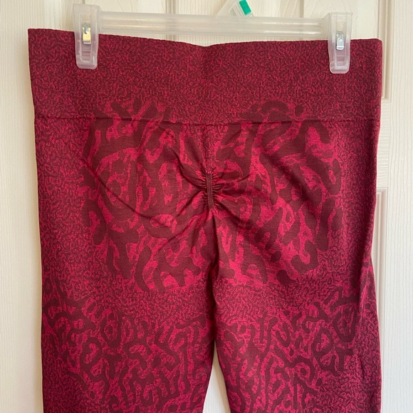 Gymshark Adapt Reef Leggings - Picture 6 of 6